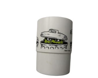 Vintage Sesame Street Oscar the Grouch Plastic Cup 1977 Muppets Inc