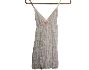 Vintage Fredericks of Hollywood White Lace Babydoll Chemise Pink Bow Medium