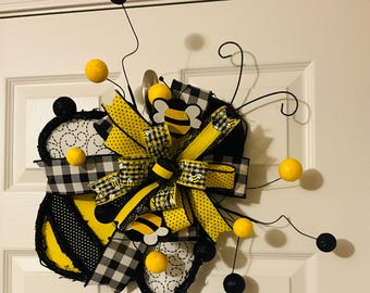 Black & Yellow Bee Door Hanger: Summer Front Porch Decor