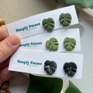 Monstera Leaf Stud Earring | Tropical Leaf Earring | Palm Leaf Earring | Green Clay Earring | Textured Clay Earring | Gift for Her