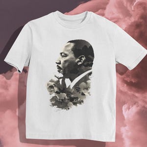 Martin Luther King Jr. T-Shirt – Inspirational Portrait of MLK, Civil Rights Leader Tee, Unisex Casual Wear