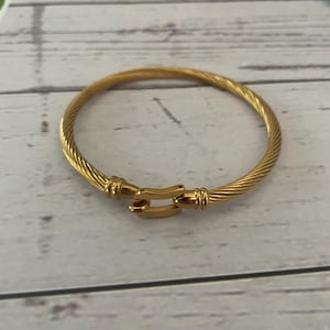 18k Armreif mit Schnalle