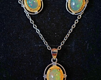 Conjunto de joyas de ópalo etíope en plata de ley, collar y pendientes de ópalo auténtico, un regalo clásico y delicado de piedras preciosas para ella.