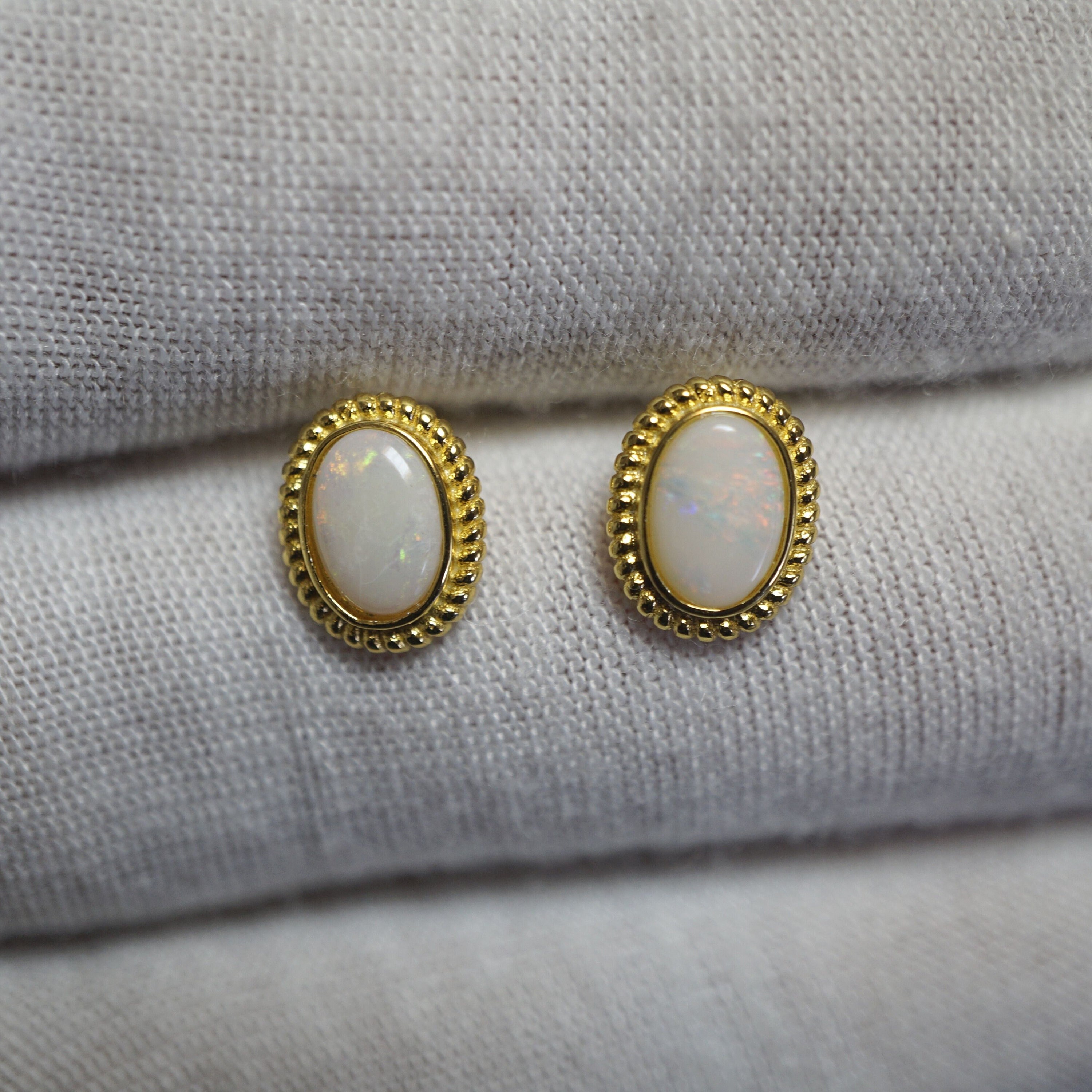 オーストラリア産オパール スタッズピアス s925 花モチーフ