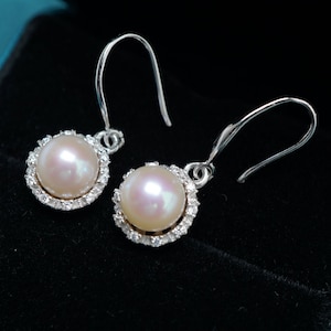 Delicate freshwater pearl earrings, 925 sterling silver, pearl drop hook earring