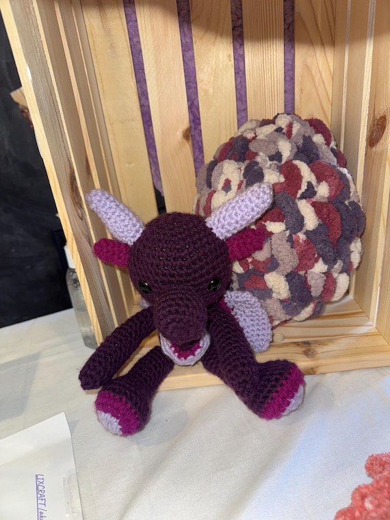 dragon plushie w/ egg