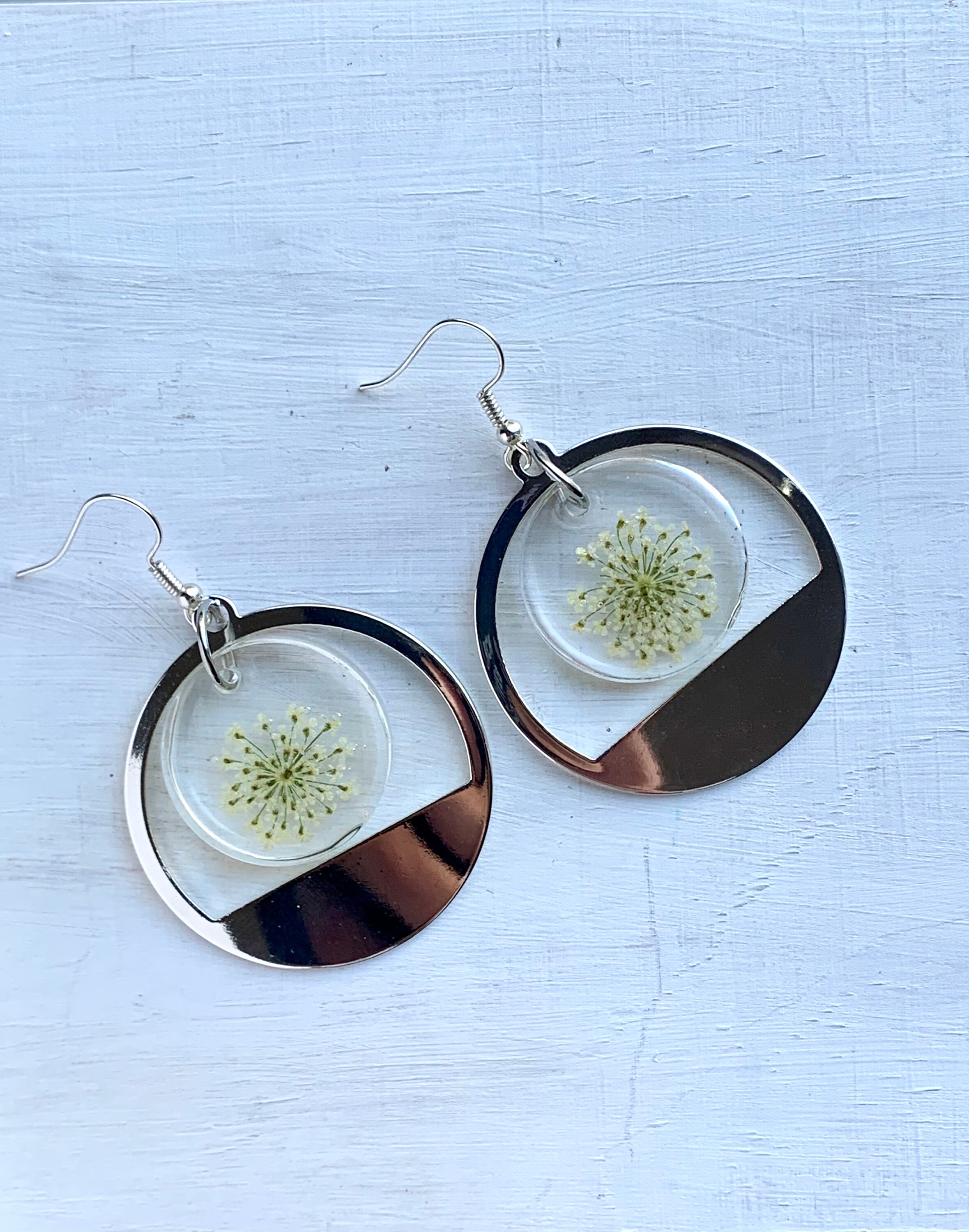 Getrocknete Blumenohrringe OOAK Harz Ohrringe Königin Anne | Etsy