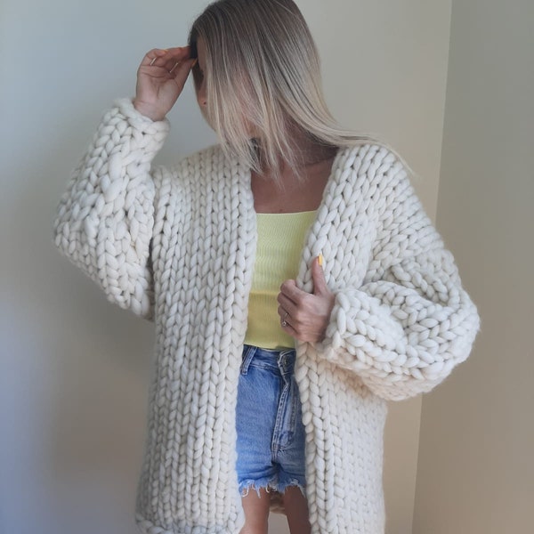 Übergroße Strickjacke, handgemachte Strickjacke, übergroße Strickjacke