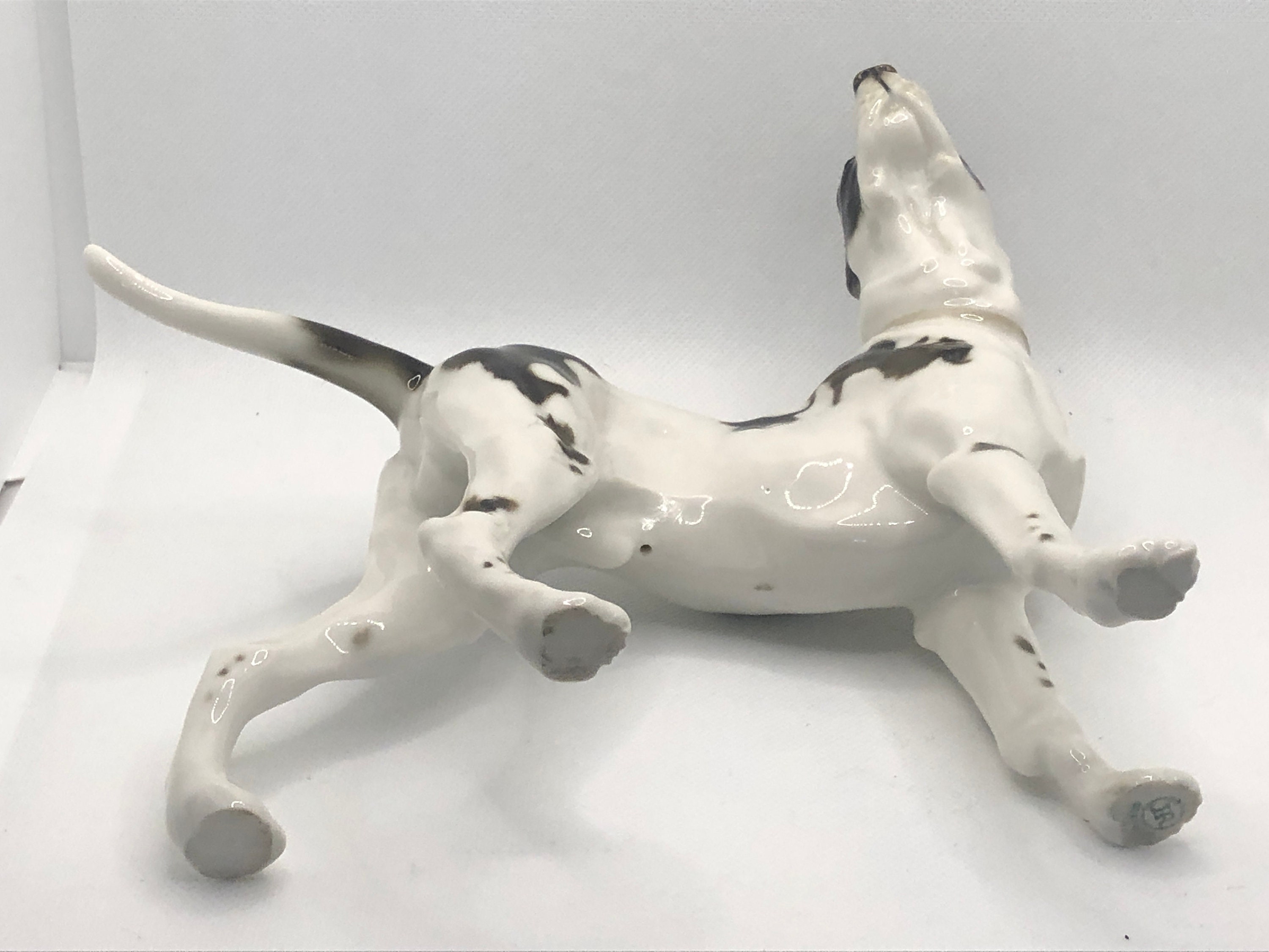 Sitzendorf Austrian Porcelain Dog (JL) Sitzendorf Austrian Porcelain Dog (JL)