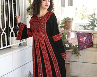 Caftan longue robe palestinienne brodée Thobe, design palestinien