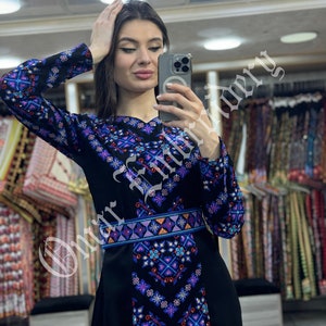 Al Majdalawi Plus - Very High Quality Embroidered Palestinian Thobe main image 0