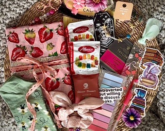 Blind Date with a Book Box: Mystery Reading Gift Set
