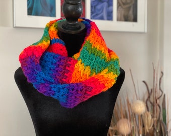 Handmade Crochet Lofty Feather Stitch neck warmer infinity scarf cowl Rainbow Red Orange Yellow Green Blue Violet Purple