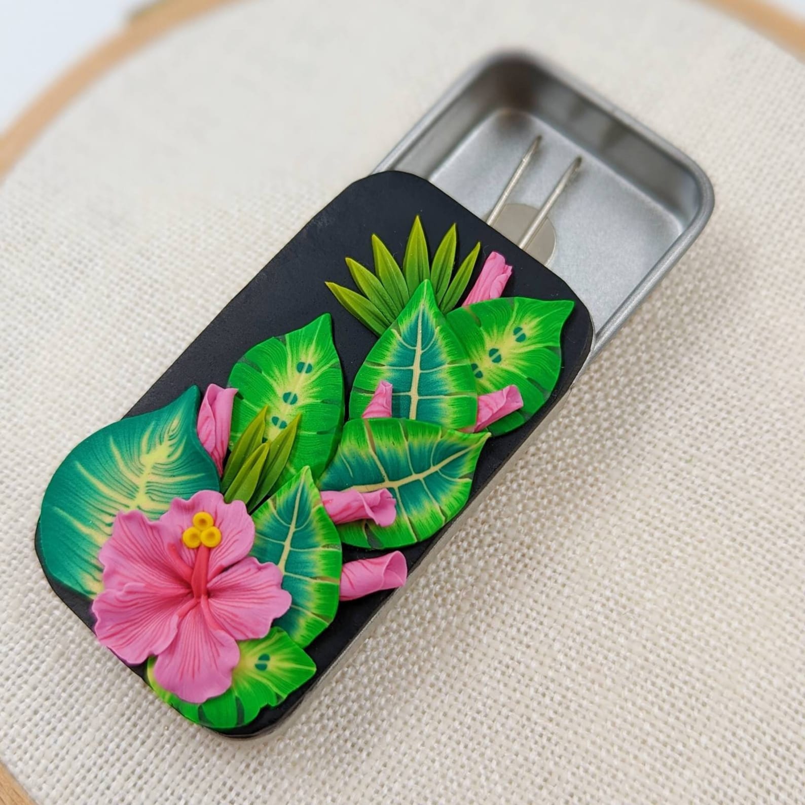 Needle Case Hibiscus Needle Tin Sewing Needle Case Etsy