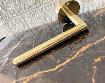 Solid Brass Toilet Paper Holder, Wall-Mounted Toilet Roll Holder for Bathroom, Washroom Farmhouse Bathroom Paper Holder, Toilet Paper Holder