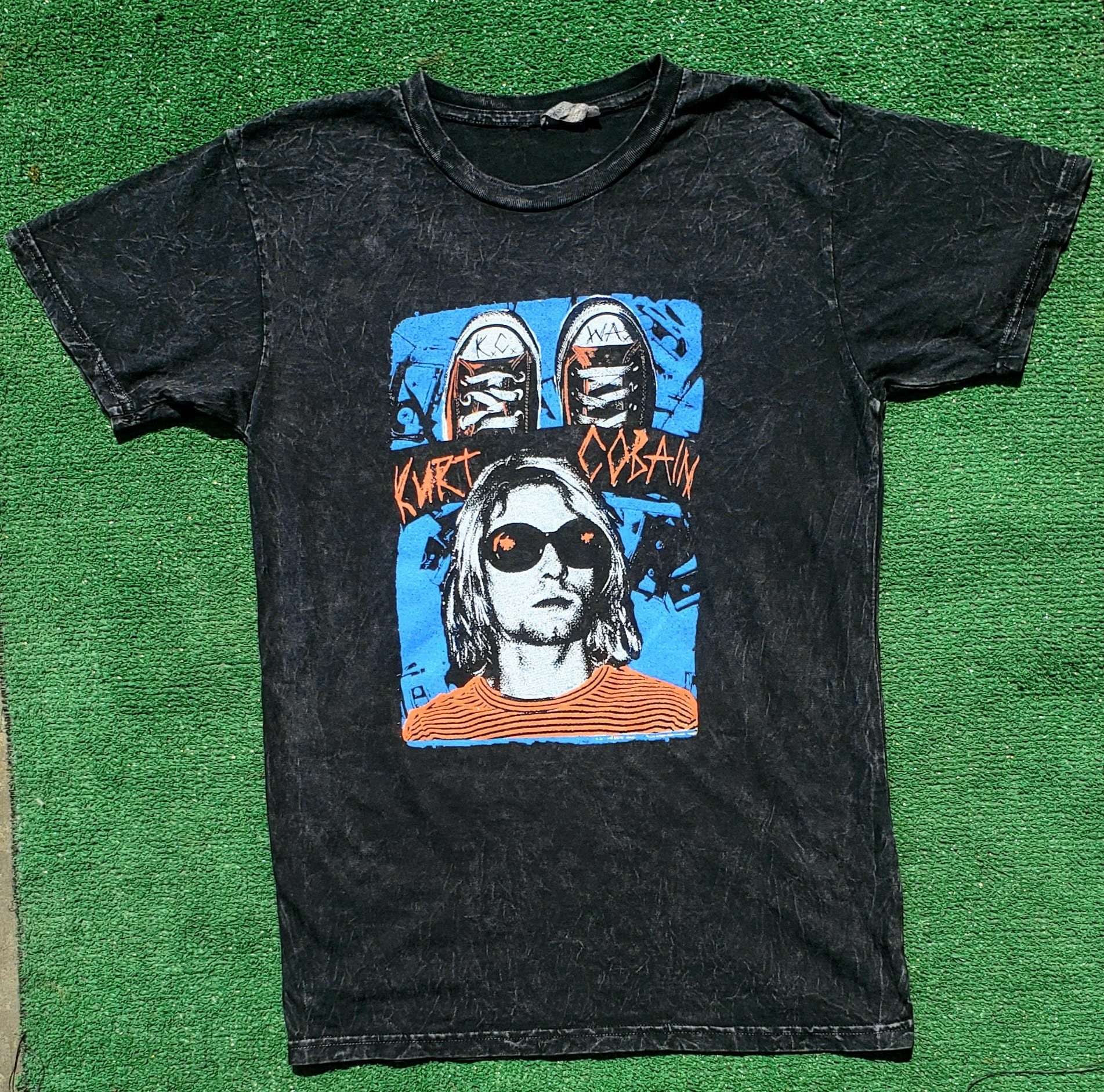 Kurt Cobain T shirt vintage officially Licensed | Etsy