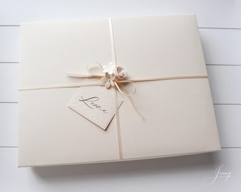 Caja de presentación IVORY para tarjeta de felicitación A5, caja de regalo de marfil con cinta, caja de regalo hecha a mano, personalizada con nombre