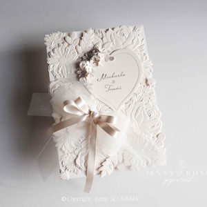 Luxe handgemaakte gepersonaliseerde trouwkaart in doos, gefeliciteerd met het gelukkige paar, kaart en geschenkdoos