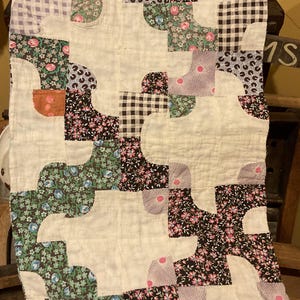 Vintage Quilt Piece, Antique Quilt Piece, Cutter Quilt Piece, Repurposed, Primitive, Crafting, Nice Colors, Multicolor