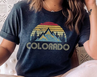 Retro Colorado T-Shirt Hiking Shirt Adventure Tee Outdoors Tshirt Graphic Tee Unisex Tshirt Colorado Tee Mountain Shirt Retro Graphic Tee