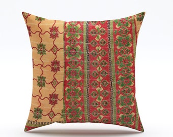 Vintage Handmade Kantha Cushion Cover, Bohemian Decorative Pillow, Reversible Kantha Throw Pillow, Rustic Hand-Stitched Cushion, Patchwork