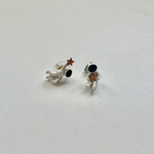 Cute astronaut earrings