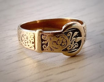 Anello antico con fibbia in oro giallo 9 carati, in stile vittoriano ed edoardiano, anni '10, con marchio di garanzia antico