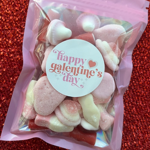 Galentines day sweets, sweets gift, Gelentines gift  , valentines gifts , valentines sweets, heart sweets