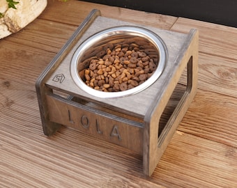 Tilted Bowl Stand 370 ml with Carved Name Tag, Custom Cat or Small Dog Elevated Food Stand, Personalization, Single Raised Feeding Station