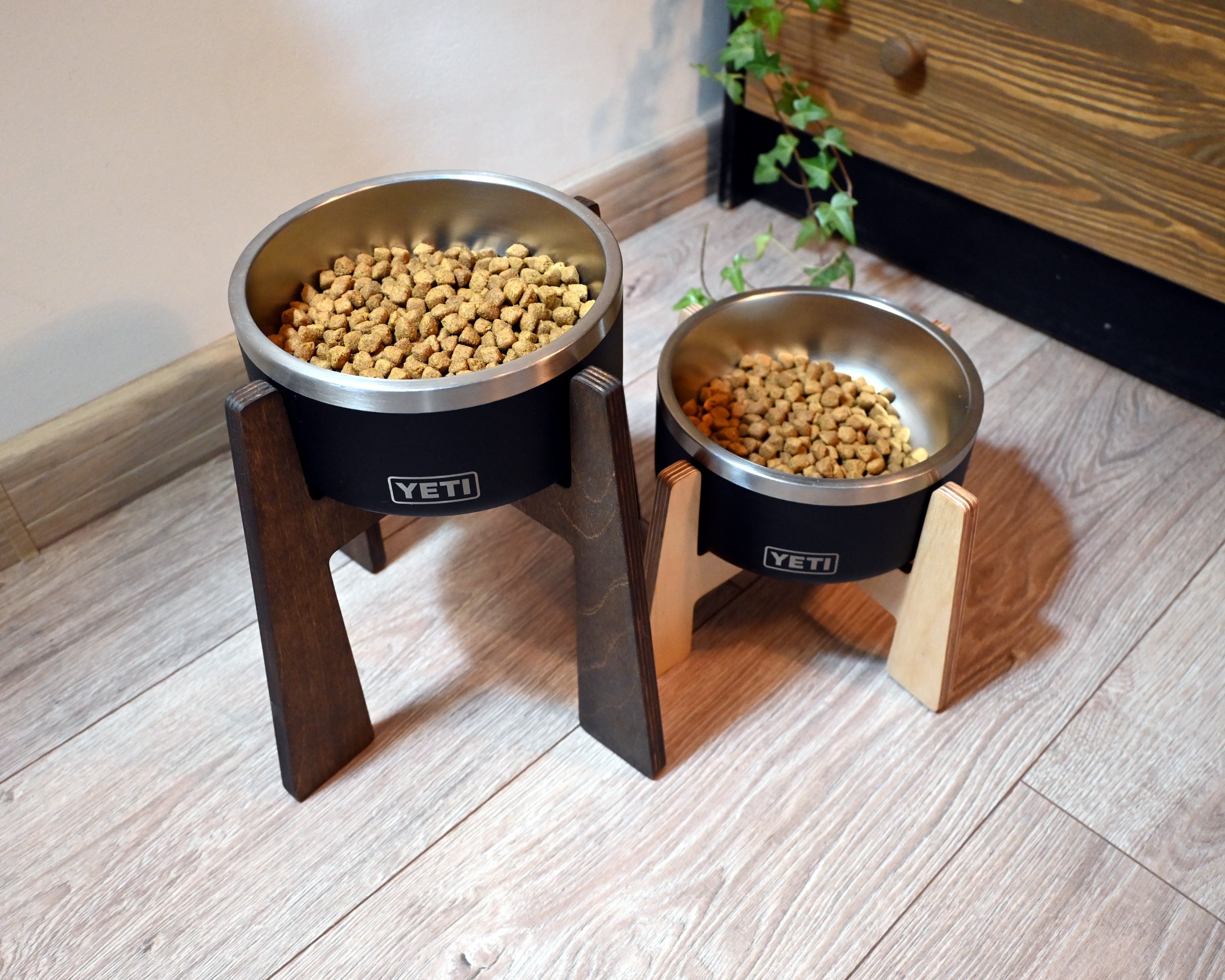 Tilted Cat & Small Dog Food Bowl Stand, Raised Feeding Station With 3 Bowls  Cat Feeder, Elevated Triple Bowls 370ml/12.5oz and 800ml/27oz 