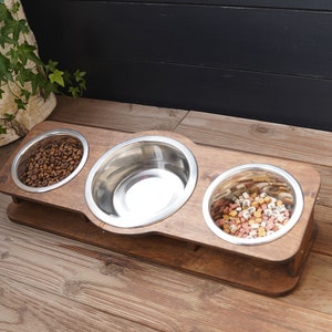 tilted food bowl stand