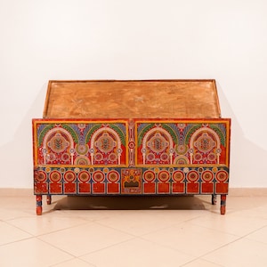 Lovely Moroccan cabinet, Vintage Berber cabinet, Woden Boxe, Home Furniture, Moroccan Berber Chest, Free Shipping, image 6