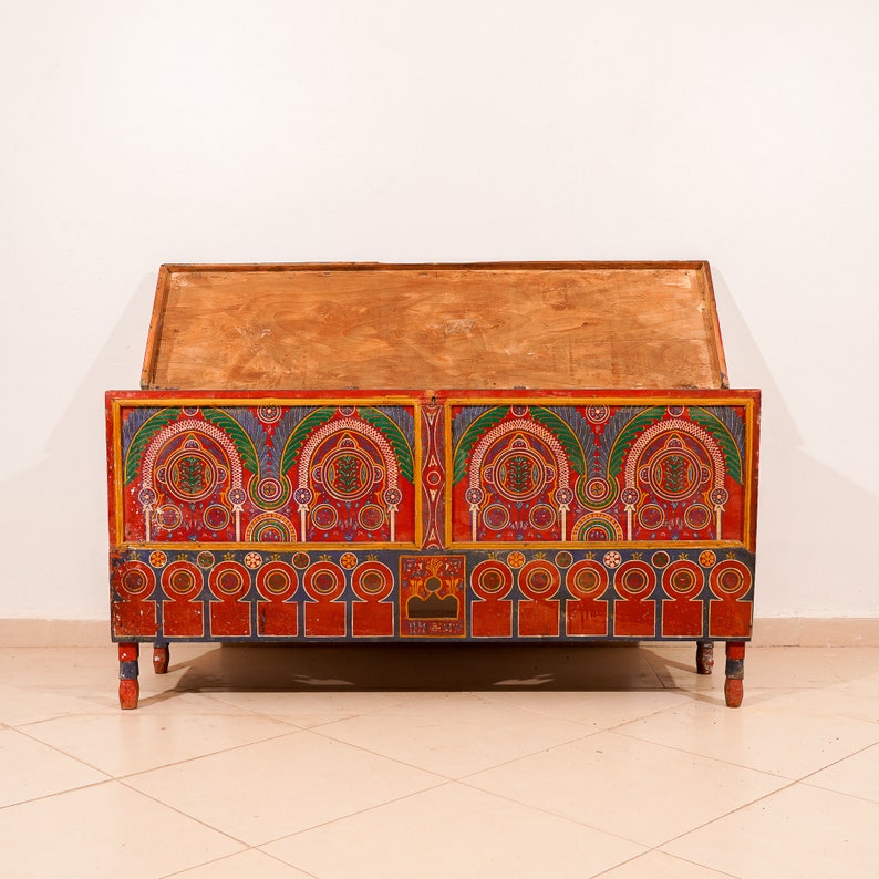 Lovely Moroccan cabinet, Vintage Berber cabinet, Woden Boxe, Home Furniture, Moroccan Berber Chest, Free Shipping, image 6