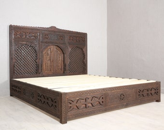 Custom bed frame - Moroccan bed frame - Bed frame - King bed frame - hand carved bed frame - moroccan traditional bed frame - Home decor