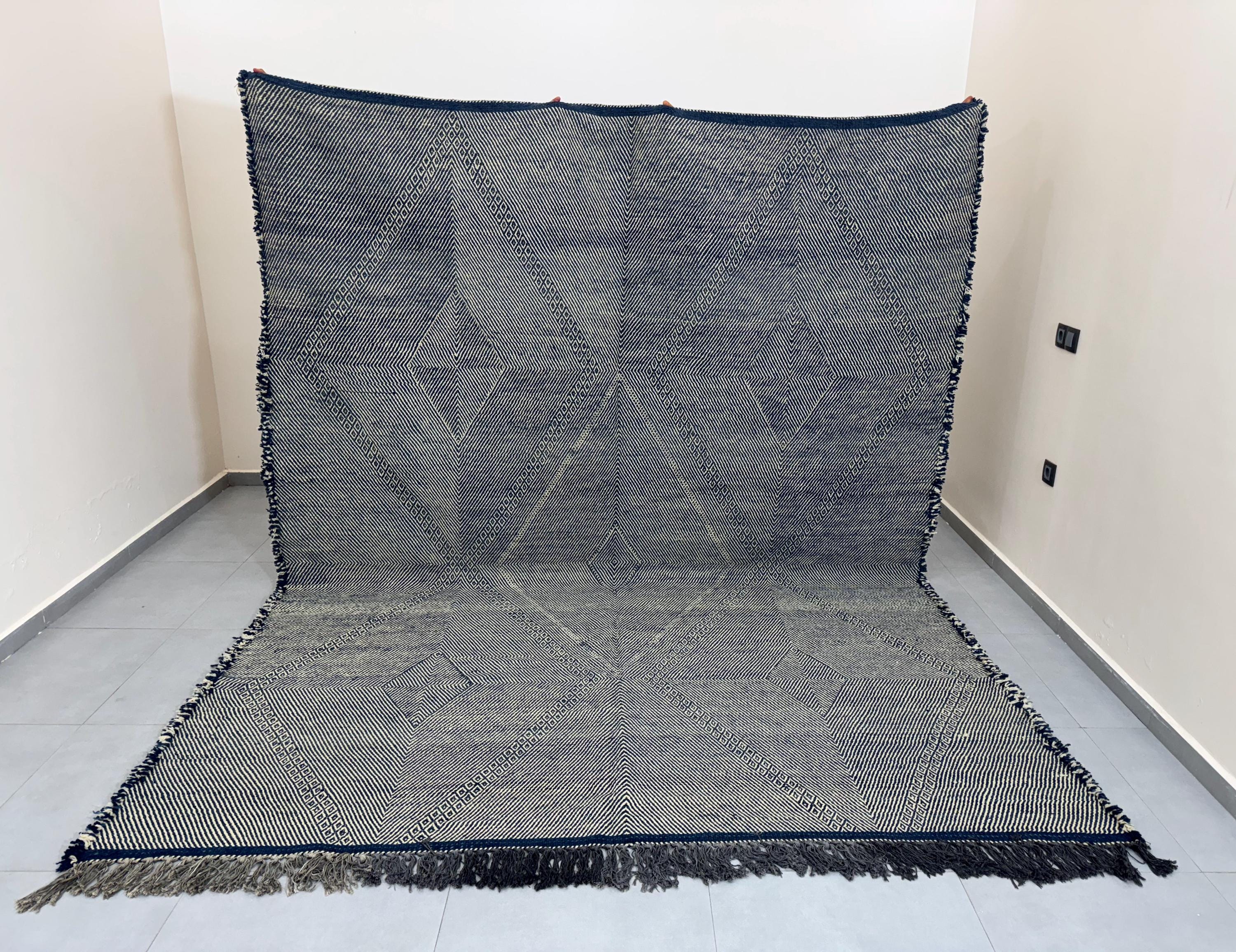 【新品/一点物】モロッコのベルベルラグ 108×53　No. 1 TheBerberTouch - Etsy 日本