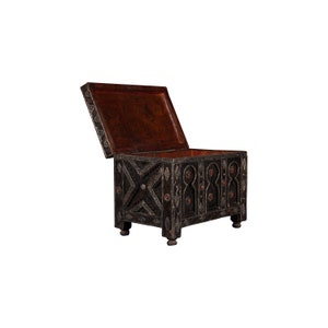 Old Moroccan Wooden Box, Unique Berber Chest, Home Decor, 39 cm ( H ) X 51 cm ( W ) X 33 cm ( D ), Free Shipping