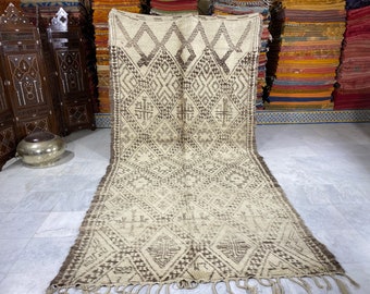 Old Beniourain Rug, Fabulous Berber Carpet, White and Black carpet Free Shipping (  200 x 411 Cm )