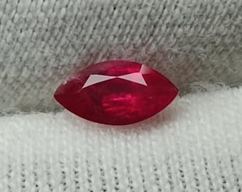 Rubí natural marquesa, rubí rojo marquesa, rubí natural, rubí marquesa facetado, rubí rojo natural marquesa, talla marquesa de rubí, piedra de rubí de 0,46 quilates