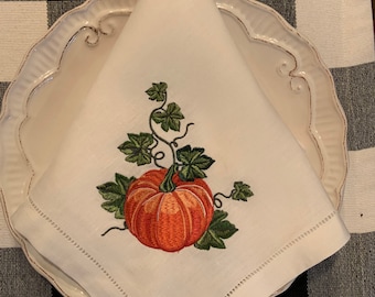 Embroidered Linen Dinner Napkins, Pumpkin Napkins, Autumn Napkins, Thanksgiving Napkins, Fall Napkins, Cottagecore Napkins, Set of Napkins
