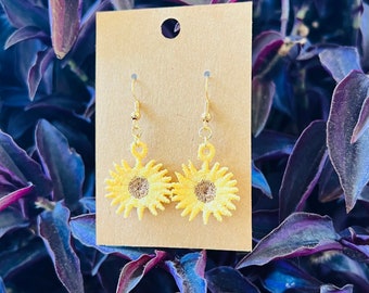 Pendientes bordados, Pendientes colgantes, Pendientes de girasol, Pendientes Cottagecore, Pendientes Boho