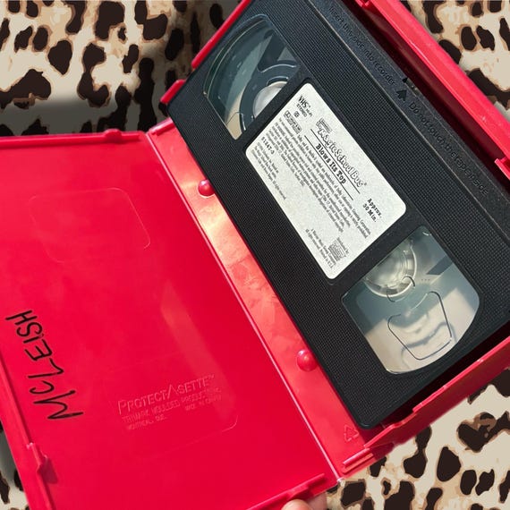 その他 Magic School Bus - Blows Its Top [VHS] [Import] Magic School Bus - Blows Its Top [VHS] [Import]