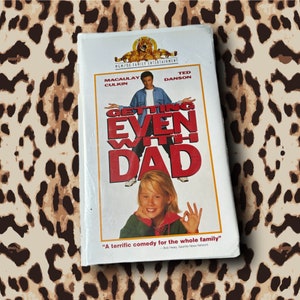 Getting Even With Dad (1994) NOVO LACRADO Fechado Comédia familiar nostálgica Fita VHS Clamshell