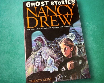 Nancy Drew Ghost Stories: Seis cuentos escalofriantes de misterio y terror de Carolyn Keene Vintage YA Horror Anthology Libro de bolsillo