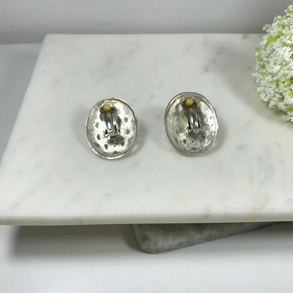 Vintage 1980s Silver Tone White Faux Pearl Round … - image 2