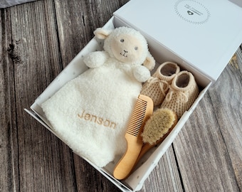 Personalised Lamb Baby Gift, Spring Animal Baby Gift Box, Baby Sheep Gift Box, Baby Shower Gift, Spring Lamb Baby Gift Box, New Baby Gift