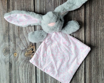 Baby Bunny Comforter, Personalised Pink Rabbit Soft Toy, Plush Bunny Comforter for Baby, Bunny Soft Toy for Baby Girl, Pink Rabbit Comforter