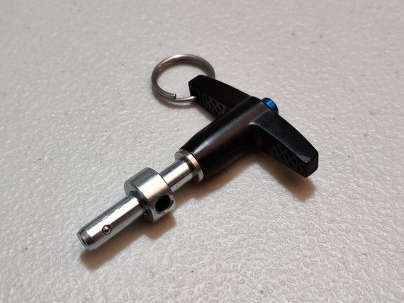 Skate sale bearing puller