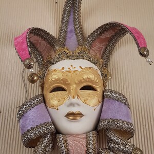 Décoration De Boule Colorée De Masque Tridimensionnel De Carnaval