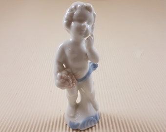 Vintage porcelain little cherub baby angel figurine