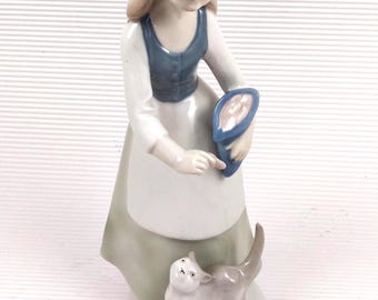 リヤドロ/ナオ 陶器の置物 猫と眠る少女、子猫 #1580 - Etsy 日本